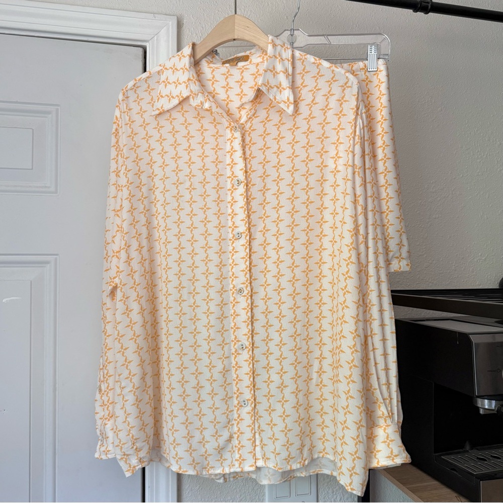 VRG GRL Yellow white printed button up long sleeve shirt shorts set